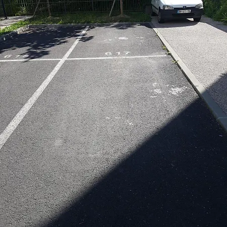 Double 2, En Lisiere De Foret منزل للإقامة *